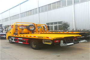 召陵附近拖车救援搭电